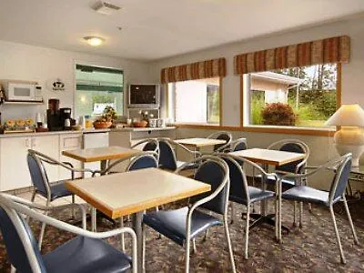 Super 8 By Wyndham Revelstoke Bc 